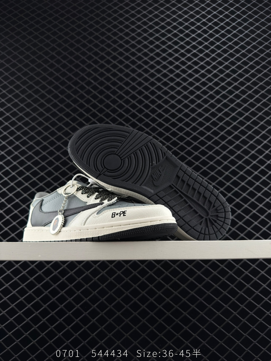 Travis Scott x Air Jordan 1 ” Reverse Mocha “